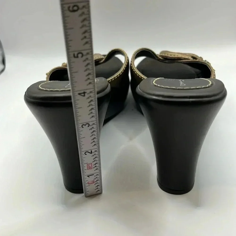 Tommy Hilfiger women’s Greer‎ gold leather wedge 4 inch heels open toe 8.5 Event